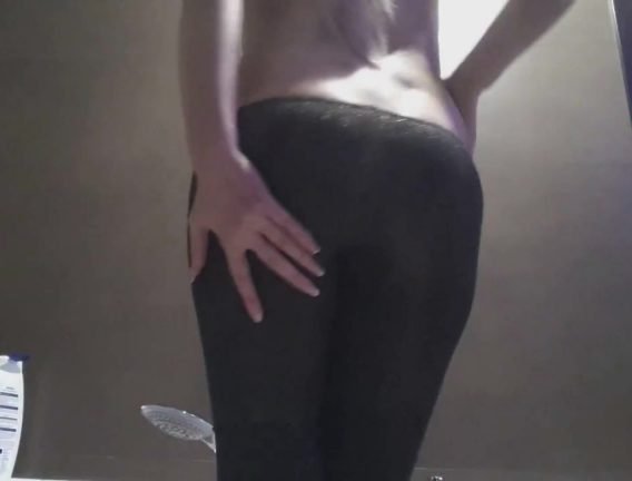 Shiny_Tights_Poop.mp4.00002.jpg Shiny_Tights_Poop.mp4.00002.jpg