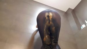 Leather Leggings Diarrhea 00001