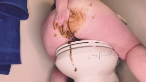 LucyPuddles - Mushy Smear On My Soles Poop Videos Xxx_Scatbb 00003