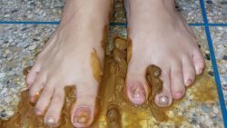 I LOVE FILLING MY CUTE FEET WITH SHIT 00003