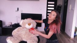 Teddy bear smell my gas 00001 Teddy bear smell my gas 00001