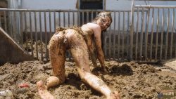 Kaitlyn_Katsaros_going_crazy_5465546456in_pigshit_fhd 00002