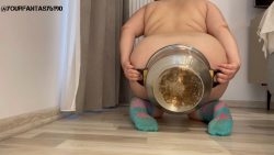 Loud farting in a 675675675647cooker 00002