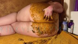 Huge Ass Co7657657567657vered in Shit 00002