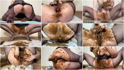 Extreme_Violette_-_Black_on_Black_on_Brown.ScrinList Extreme_Violette_-_Black_on_Black_on_Brown.ScrinList