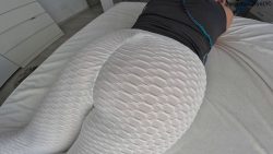 Gassy load in my white5646455 leggings while I smoke 00000 Gassy load in my white5646455 leggings while I smoke 00000