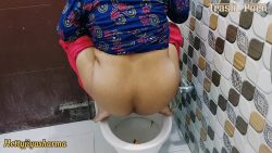 Hotty Jiya Sharmaa wanted to poop toilet 7890987097089but it turned out to be in panties 00000