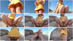 SexyFlatulence_-_Outdoors_Farting_Poo.ScrinList