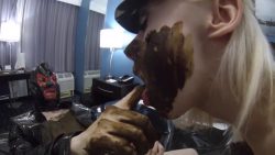 XXX Scat Sex in a Hot769686787el Room – Bloody Sex & Menstruations 00002