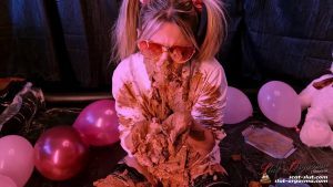 Cum and play with me in shit 00002